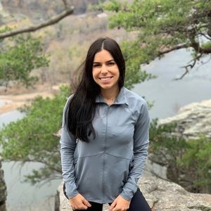 Meet your Posher, Marcela